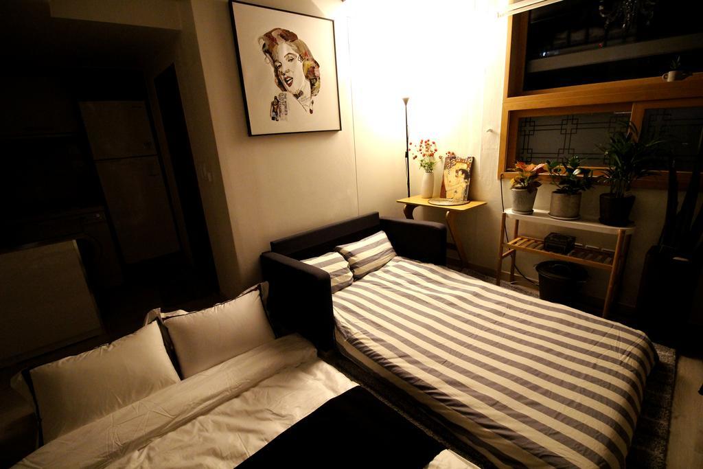 Apartment Cozy Duplex Hongdae