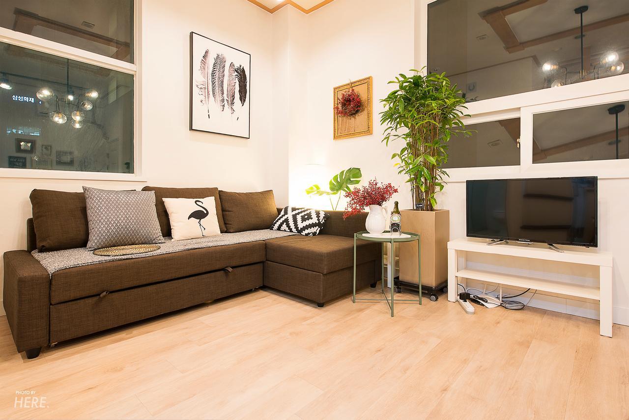 Apartment Cozy Duplex Hongdae
