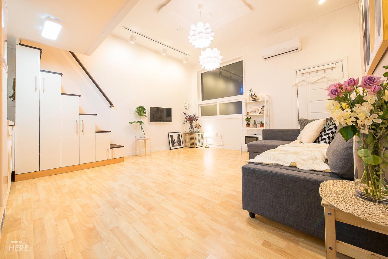 Cozy Duplex Hongdae Seoul