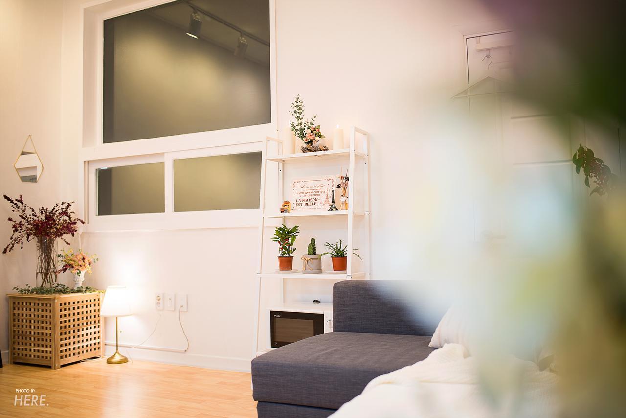 Apartment Cozy Duplex Hongdae