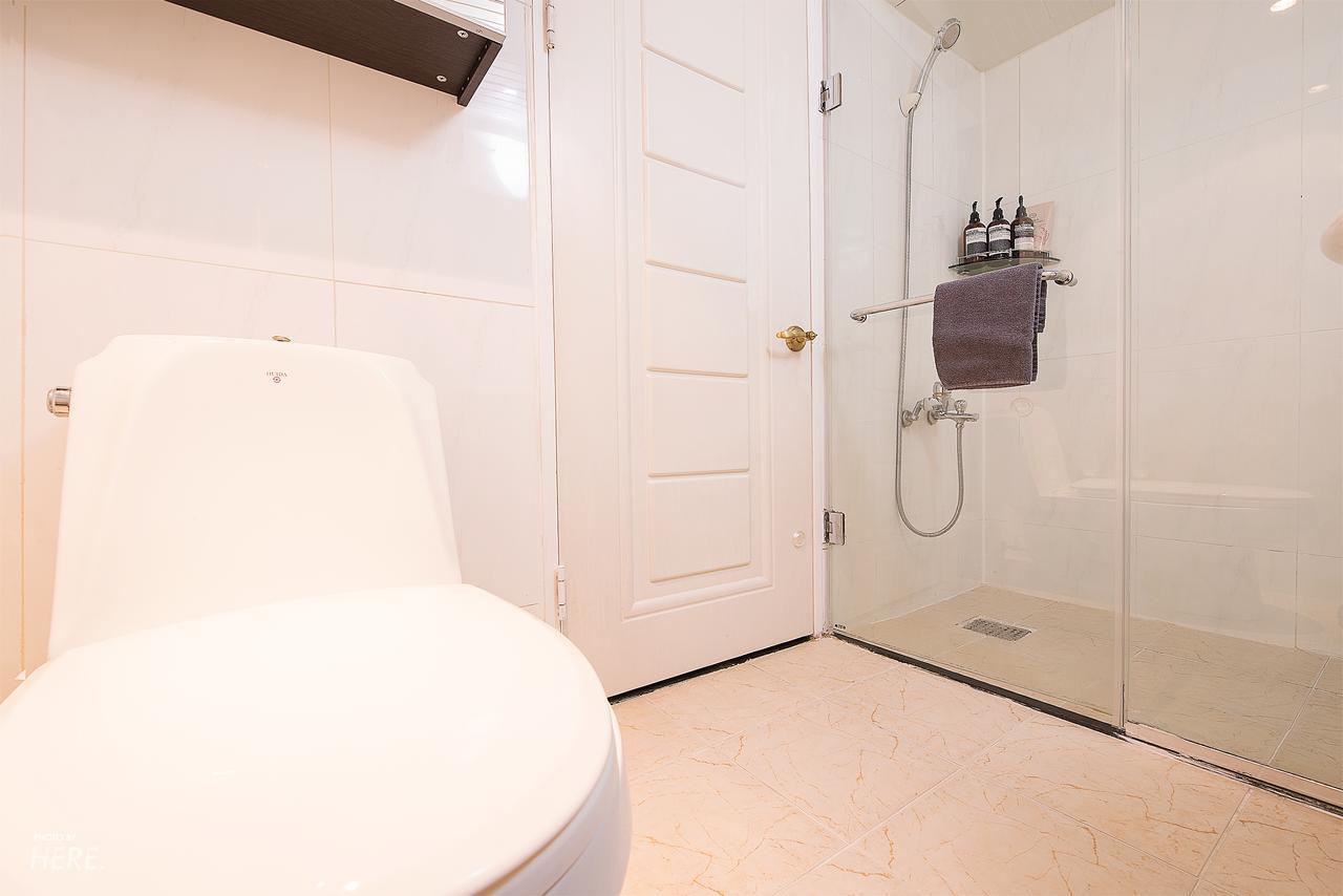 Apartment Cozy Duplex Hongdae Seoul