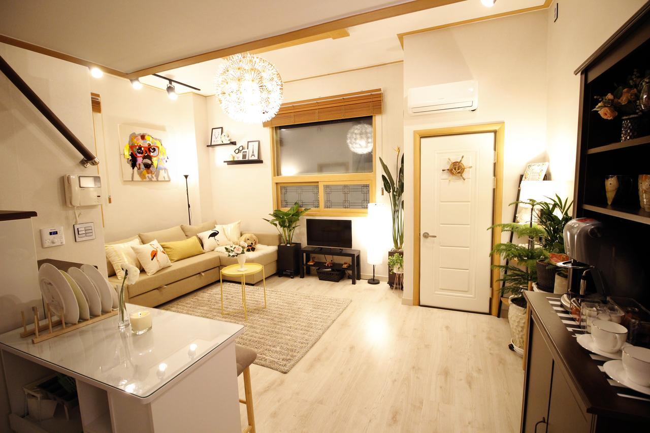 Apartment Cozy Duplex Hongdae Seoul